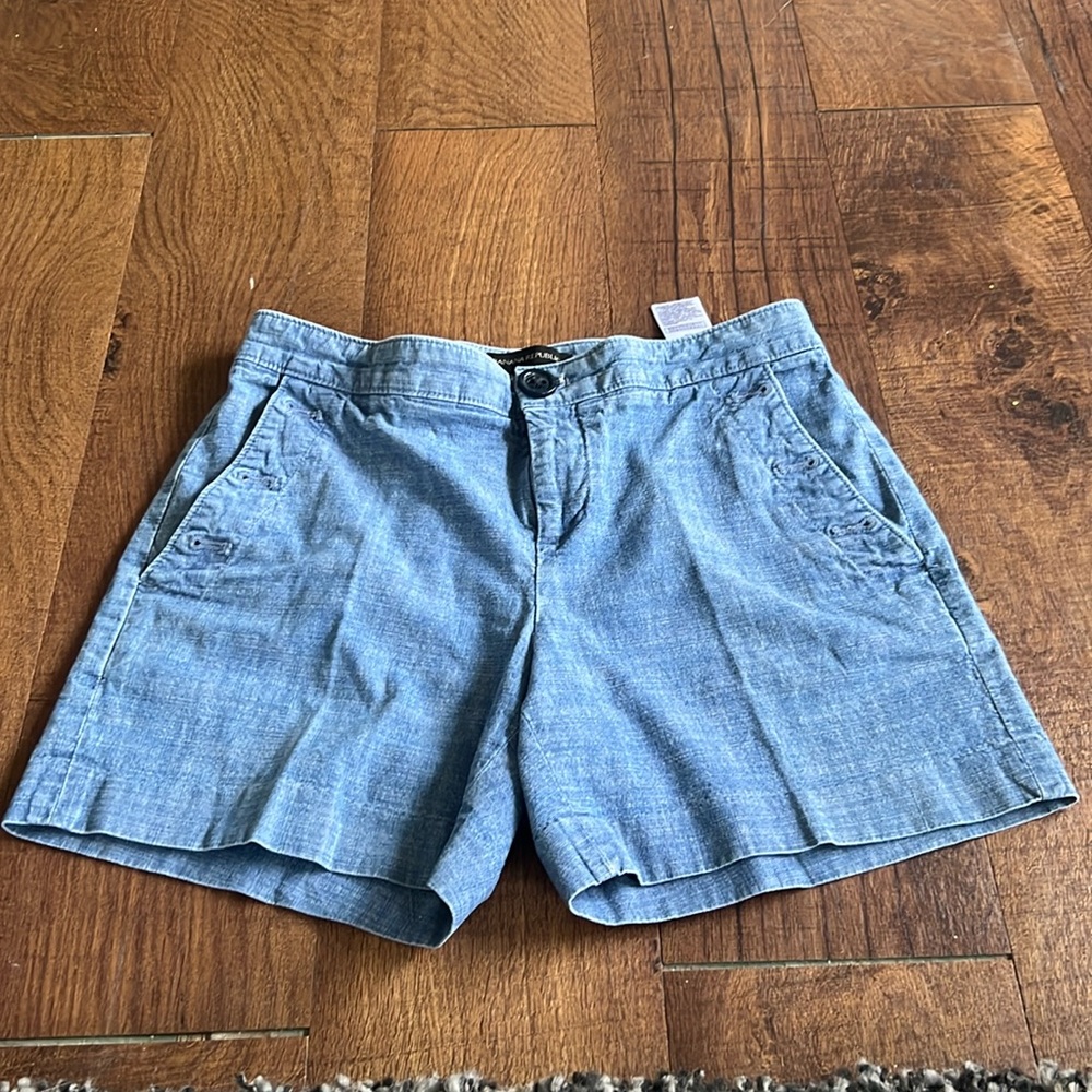 Banana Republic casual Jean shorts - size 0